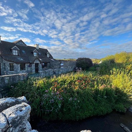 Aille River Tourist Hostel Glamping Doolin Luaran gambar